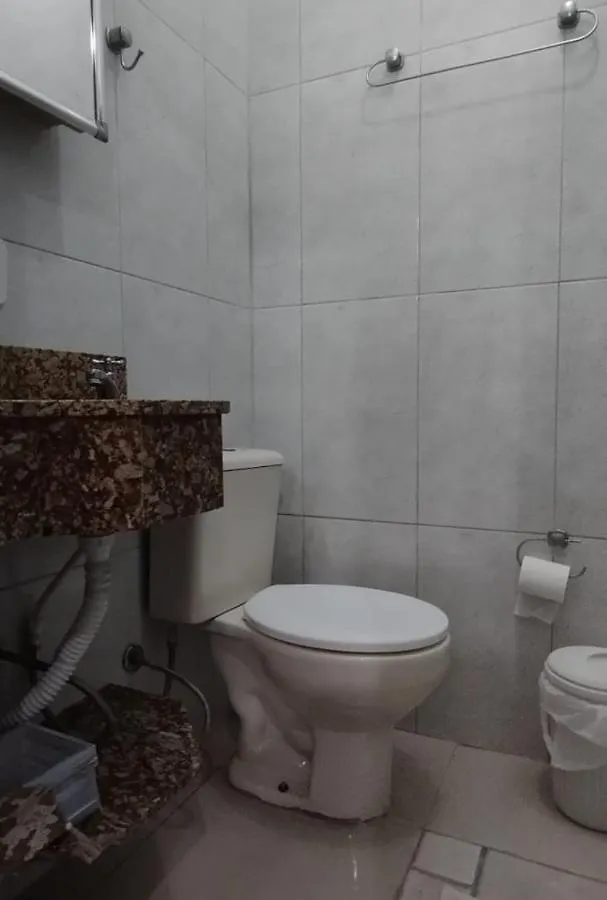 Pernoites No Atelie La Rosa I Hotell Itapoa  Pensionat